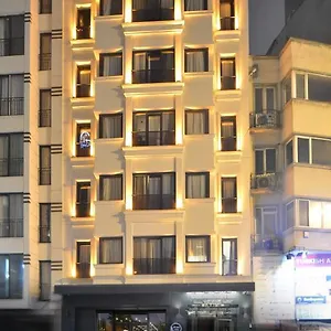 Celine Taxim Istanbul